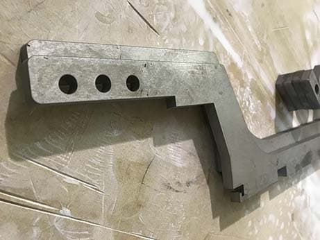 Коромысло из нержавеющей стали. Толщина листа 10 мм. Гидроабразивная резка.