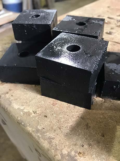 Раскрой листа резины толщиной 20 мм. Гидроабразивная резка